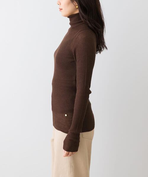 URBAN RESEARCH ROSSO WOMEN(アーバンリサーチ ロッソ)の「F by ROSSO ウォッシャブルシアーリブタートルニット(ニット/セーター・レディース・ライトグレー/ブラック/レッド/ブラウン・FREE)」の18枚目の写真