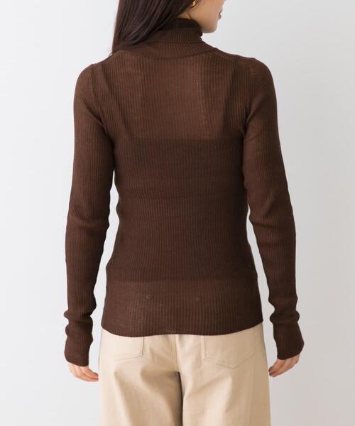 URBAN RESEARCH ROSSO WOMEN(アーバンリサーチ ロッソ)の「F by ROSSO ウォッシャブルシアーリブタートルニット(ニット/セーター・レディース・ライトグレー/ブラック/レッド/ブラウン・FREE)」の19枚目の写真