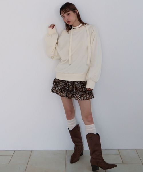 archives(アルシーヴ)の「チョーカー付クロスオフショルスウェット(スウェット・レディース・グレー/アイボリー/ブラック・MEDIUM)」の10枚目の写真