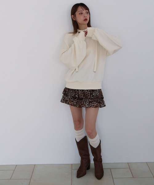 archives(アルシーヴ)の「チョーカー付クロスオフショルスウェット(スウェット・レディース・グレー/アイボリー/ブラック・MEDIUM)」の9枚目の写真