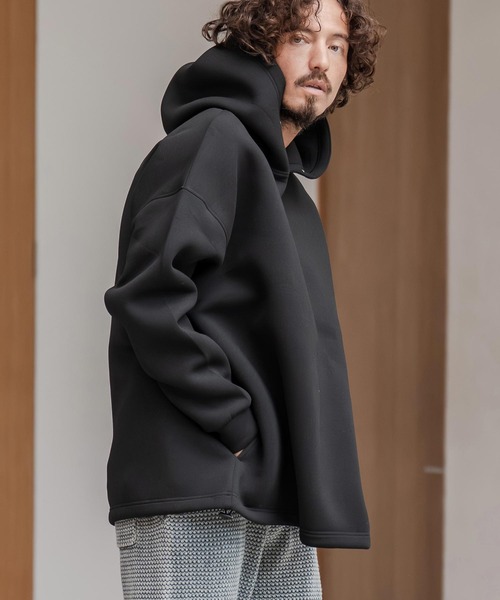 CAMBIO（カンビオ）の「mpa3979-ボンディングハイネックボタンプルパーカー（パーカー・メンズ・ホワイト/グレイッシュベージュ/ブラック・M/L/XL）」の7枚目の写真