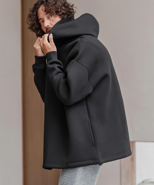 CAMBIO（カンビオ）の「mpa3979-ボンディングハイネックボタンプルパーカー（パーカー・メンズ・ホワイト/グレイッシュベージュ/ブラック・M/L/XL）」の4枚目の写真