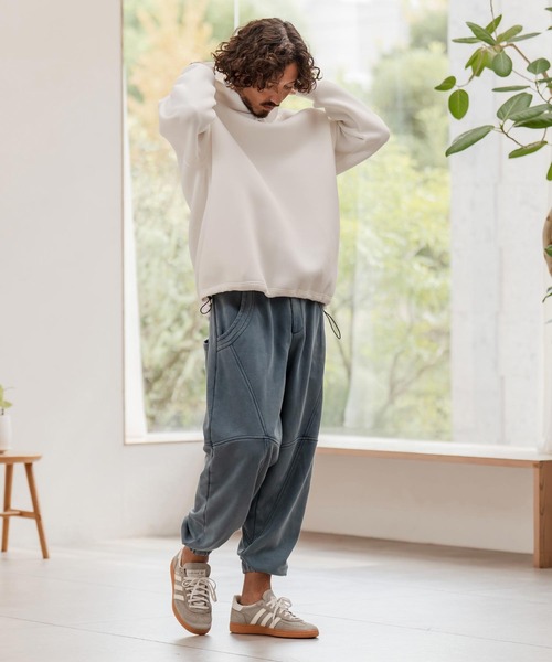 CAMBIO（カンビオ）の「mpa3979-ボンディングハイネックボタンプルパーカー（パーカー・メンズ・ホワイト/グレイッシュベージュ/ブラック・M/L/XL）」の20枚目の写真