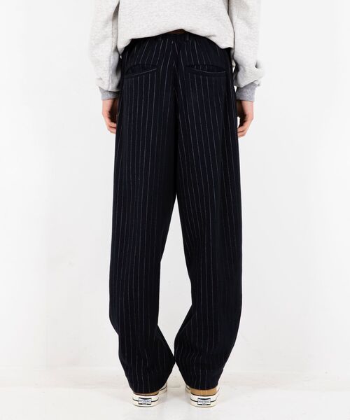 HYSTERIC GLAMOUR（ヒステリックグラマー）の「1タックテーパードパンツ（その他パンツ・メンズ・ネイビー/ブラック/トップグレー・SMALL/MEDIUM/LARGE）」の7枚目の写真