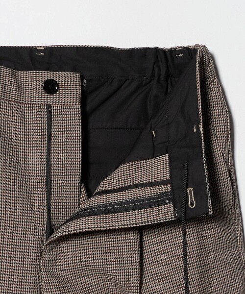 A DAY IN THE LIFE UNITED ARROWS（アデイインザライフユナイテッドアローズ）の「ウールライク パターン 1プリーツ イージーパンツ＜A DAY IN THE LIFE＞（スラックス・メンズ・ダークグレー/モカ/ブラック・L/S/M）」の6枚目の写真