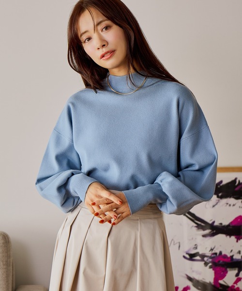 mysty woman(ミスティウーマン)の「袖ボリュームハイネックプルオーバー 611350(ニット/セーター・レディース・グレー/アイボリー/ブラック/グリーン/ブラウン/ライトブルー・FREE)」の6枚目の写真