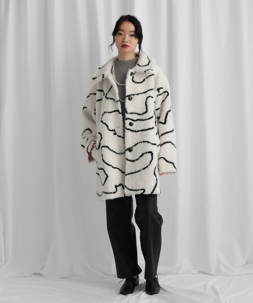 mysty woman(ミスティウーマン)の「袖ボリュームハイネックプルオーバー 611350(ニット/セーター・レディース・グレー/アイボリー/ブラック/グリーン/ブラウン/ライトブルー・FREE)」の10枚目の写真