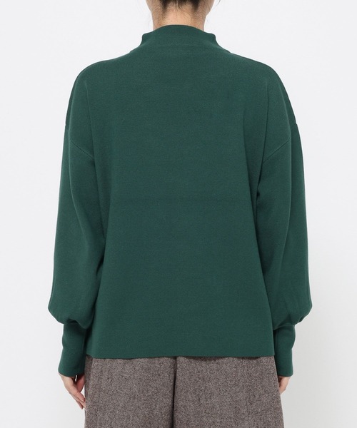 mysty woman(ミスティウーマン)の「袖ボリュームハイネックプルオーバー 611350(ニット/セーター・レディース・グレー/アイボリー/ブラック/グリーン/ブラウン/ライトブルー・FREE)」の13枚目の写真