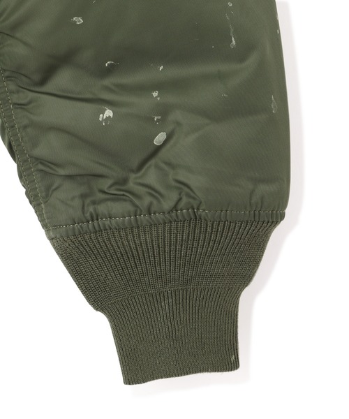 Alpha Industries（アルファインダストリーズ）の「Alpha Industries/アルファインダストリーズ/ALPH×KAMIYA MA-1/アルファ×カミヤ エムエーワン（MA-1・メンズ・セージグリーン・MEDIUM/LARGE/SMALL）」の11枚目の写真