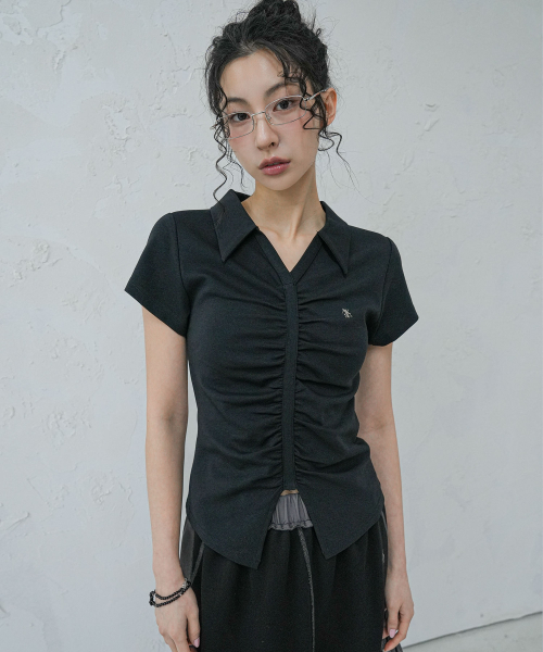 AVANDRESS(アバンドレス )の「VシャーリングカラーTシャツ - 4COL(Tシャツ/カットソー・レディース・ブラック/チャコール/ネイビー/ホワイト・SMALL/MEDIUM)」の13枚目の写真