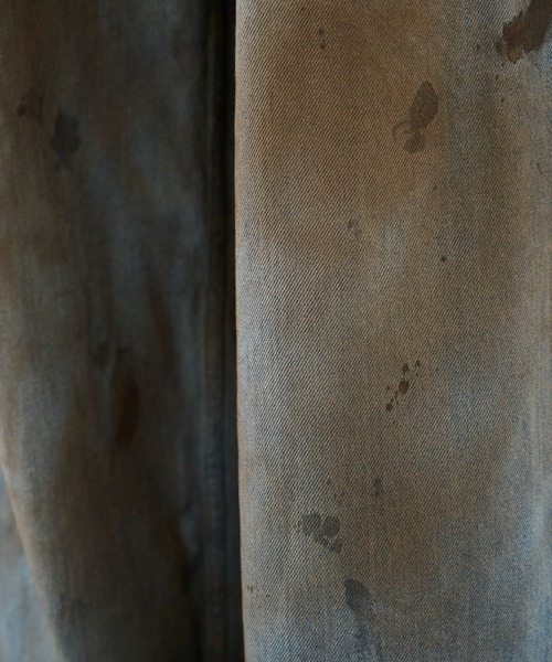 DISCOVERED（ディスカバード）の「【DISCOVERED】CRASH DENIM PANTS（デニムパンツ・メンズ・インディゴブルー/ブラック・1/3）」の12枚目の写真