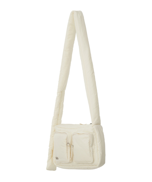 Kijun（キジュン）の「Pillow Cross Bag Cream（メッセンジャーバッグ・レディース・その他・OS）」の4枚目の写真