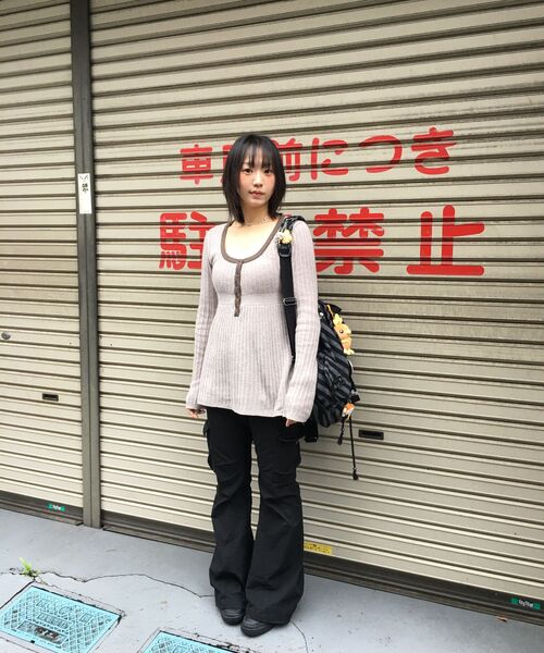 Miseki SEOUL(ミセキソウル)の「Pocket cargo bootscut pants BLACK(その他パンツ・レディース・その他・3/1/2)」の11枚目の写真