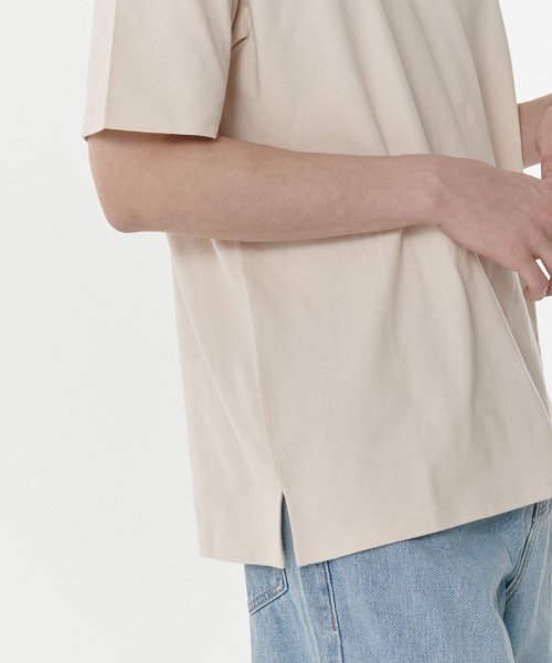MUSINSA STANDARD（ムシンサスタンダード）の「レイヤードクルーネックTシャツ_通常丈 [エクリュ]（Tシャツ/カットソー・メンズ・その他・LARGE/X-LARGE/X-SMALL/SMALL/MEDIUM）」の5枚目の写真