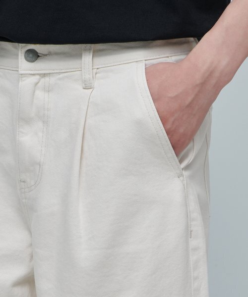 MUSINSA STANDARD（ムシンサスタンダード）の「ワンタックワイドデニムショーツ [クリーム]（デニムパンツ・メンズ・その他・40/31/33/26/27/28/29/38/42/36/34/32/30）」の9枚目の写真