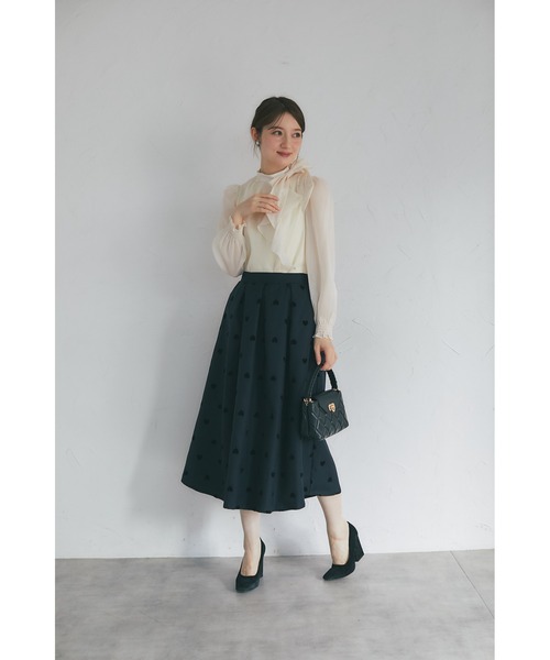 tocco closet(トッコ クローゼット)の「【ZOZO限定】ポケット付きフロッキーハートフレアスカート(スカート・レディース・グレー/ブラック・M)」の3枚目の写真