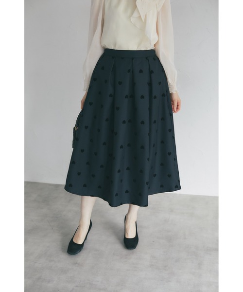 tocco closet(トッコ クローゼット)の「【ZOZO限定】ポケット付きフロッキーハートフレアスカート(スカート・レディース・グレー/ブラック・M)」の8枚目の写真