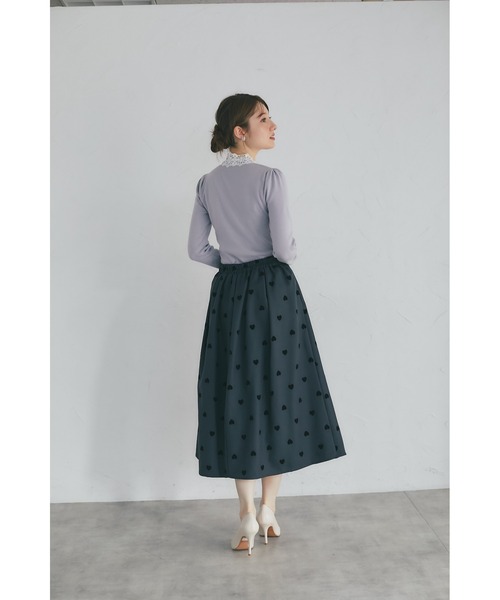 tocco closet(トッコ クローゼット)の「【ZOZO限定】ポケット付きフロッキーハートフレアスカート(スカート・レディース・グレー/ブラック・M)」の16枚目の写真