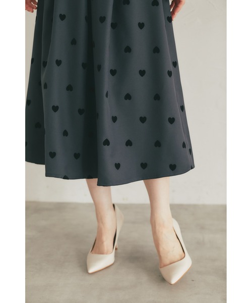 tocco closet(トッコ クローゼット)の「【ZOZO限定】ポケット付きフロッキーハートフレアスカート(スカート・レディース・グレー/ブラック・M)」の20枚目の写真