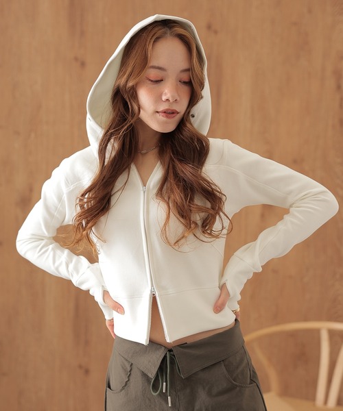 SUWDEE(スーディー)の「eyelet double zip hooded tops(パーカー・レディース・ブラック/グレー/ホワイト・FREE)」の6枚目の写真