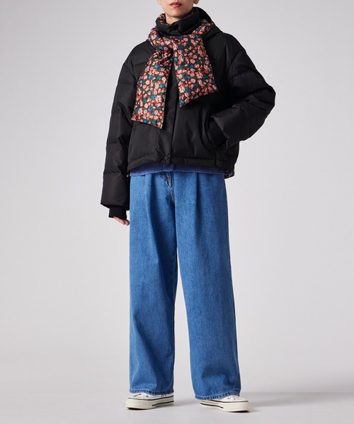 PS Paul Smith(ピーエスポールスミス)の「ウィメンズ "Tea Floral" ボンネットフード ショートダウン / 255351 JK355(ダウンジャケット/コート・レディース・ブラック・40)」の6枚目の写真