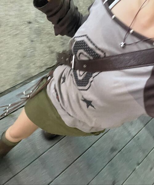 CHICKS(チックス)の「ナインスタ スタッズ ワンショルダー 配色 ロングスリーブ ベージュ(Tシャツ/カットソー・レディース・ベージュ・FREE)」の10枚目の写真