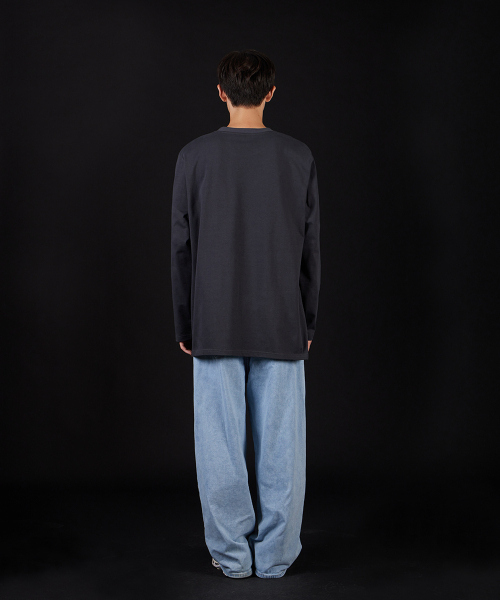 ASTRAL PROJECTION(アストラルプロジェクション)の「イナー スペース オーバーサイズ ロングスリーブ Tシャツ_チャコール(Tシャツ/カットソー・メンズ・その他・LARGE/MEDIUM/X-LARGE)」の7枚目の写真