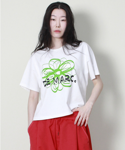 DEMARC（ドゥマーク）の「フレンチスリーブドマークフラワーセミクロップ半袖Tシャツアイボリーグリーン（Tシャツ/カットソー・レディース・その他・LARGE/MEDIUM）」の6枚目の写真