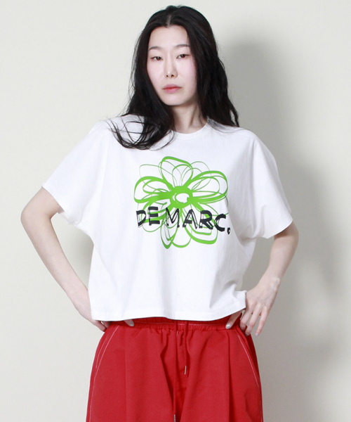 DEMARC（ドゥマーク）の「フレンチスリーブドマークフラワーセミクロップ半袖Tシャツアイボリーグリーン（Tシャツ/カットソー・レディース・その他・LARGE/MEDIUM）」の7枚目の写真