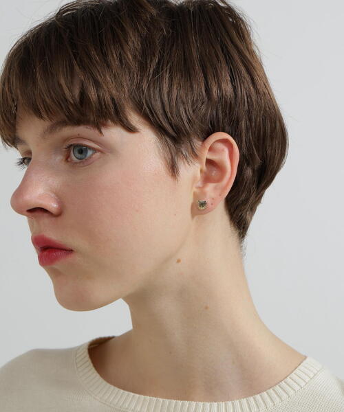 AVIREX(アヴィレックス)の「HEART EARRING by J.H.M CO.,LTD.(ピアス(両耳用)・レディース・ゴールド/シルバー・F)」の12枚目の写真