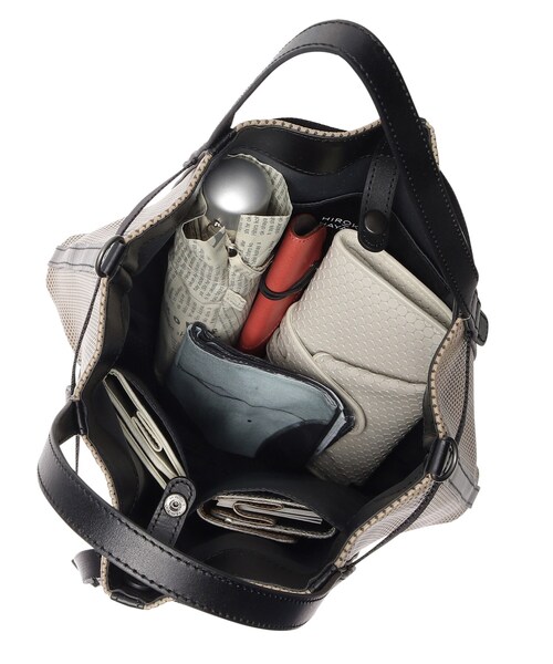 HIROKO HAYASHI(ヒロコハヤシ)の「PANIER(パニエ)2wayショルダーバッグ(ショルダーバッグ・レディース・ブラック/ベージュ系4・00)」の13枚目の写真