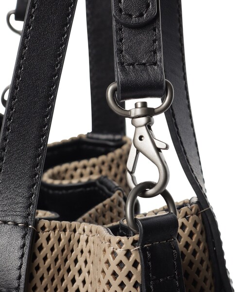 HIROKO HAYASHI(ヒロコハヤシ)の「PANIER(パニエ)2wayショルダーバッグ(ショルダーバッグ・レディース・ブラック/ベージュ系4・00)」の17枚目の写真