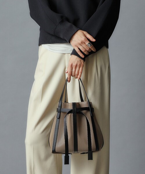 HIROKO HAYASHI(ヒロコハヤシ)の「PANIER(パニエ)2wayショルダーバッグ(ショルダーバッグ・レディース・ブラック/ベージュ系4/オフホワイト・00)」の8枚目の写真