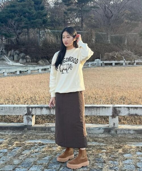 KANEITEI(カネイテイ)の「RIDGEWOOD CREWNECK (IVORY)(スウェット・レディース・アイボリー・MEDIUM/LARGE/X-LARGE)」の5枚目の写真