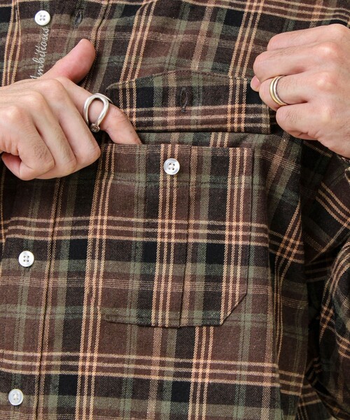 GLOSTER（グロスター）の「【BOY ASTLAD刺繍】 フラップポケット ボタンダウンネルシャツ（シャツ/ブラウス・メンズ・レッド系その他/ブルー系その他6/ブラウン系その他・S/M/L）」の13枚目の写真