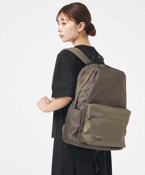 NANGA(ナンガ)の「【NANGA / ナンガ】エコパック UR デイバッグ/20L/N2542-3M306Z(バックパック/リュック・メンズ・カーキ/ブラック・フリー)」の1枚目の写真