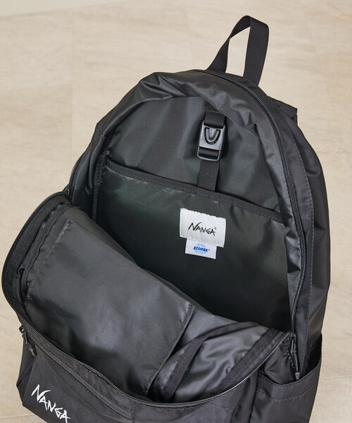 NANGA(ナンガ)の「【NANGA / ナンガ】エコパック UR デイバッグ/20L/N2542-3M306Z(バックパック/リュック・メンズ・カーキ/ブラック・フリー)」の16枚目の写真