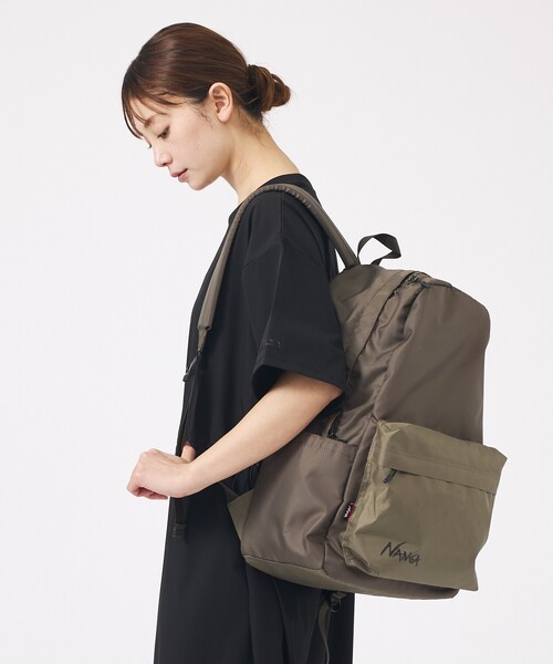 NANGA(ナンガ)の「【NANGA / ナンガ】エコパック UR デイバッグ/20L/N2542-3M306Z(バックパック/リュック・メンズ・カーキ/ブラック・フリー)」の11枚目の写真