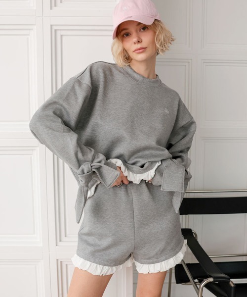 DONOBAN(ドノバン)の「ホイップフリルセットアップ(スウェット・レディース・ブラック/グレー・ONE SIZE)」の1枚目の写真