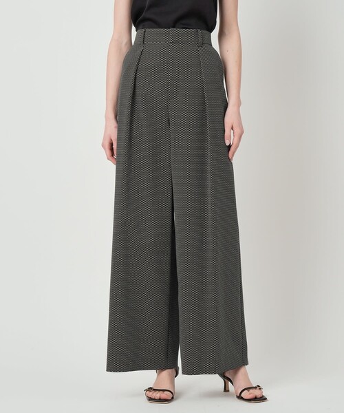 ANAYI（アナイ）の「【セットアップ対応商品】モノトーンドットジャガードタックワイドパンツ（その他パンツ・レディース・ブラック/アイボリー・38/36/34）」の2枚目の写真