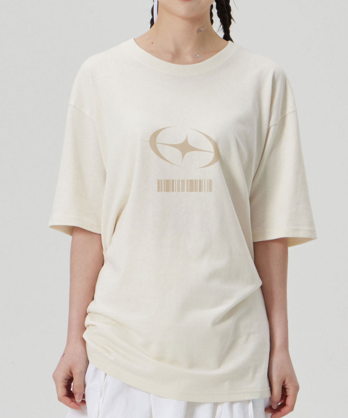 MAKEITTO（メイキット）の「[FLASH BARCODE] CREW NECK TEE_CREAM（Tシャツ/カットソー・メンズ・その他・MEDIUM/LARGE/X-LARGE/XX-LARGE）」の3枚目の写真