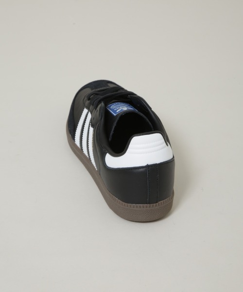 adidas(アディダス)の「adidas/SAMBA OG(スニーカー・メンズ・ブラック・26/27/28)」の2枚目の写真