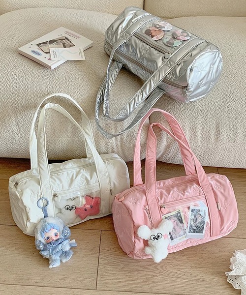 shopnikoniko（ショップニコニコ）の「痛バ 痛バッグ  推し活 リボンキルティング クリアポケット付き ボストンバッグ（ボストンバッグ・レディース・ホワイト/シルバー/ピンク・フリー）」の4枚目の写真