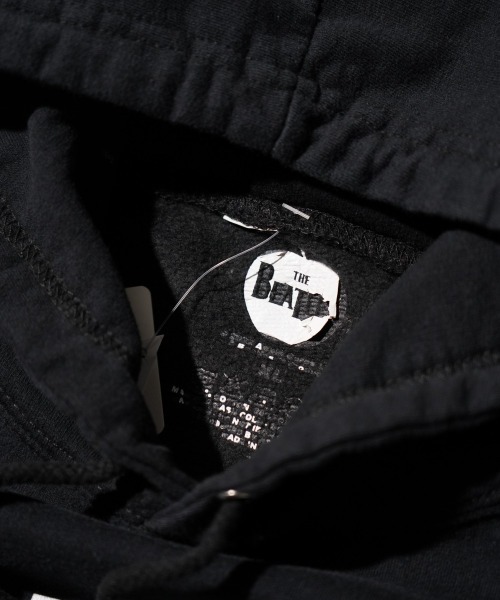 THRIFTY LOOK（スリフティールック）の「THRIFTY LOOK / スリフティールック THRIFTY "BEATLES" HOODIE ビートルズ バンドパーカー ユーズド加工（パーカー・メンズ・ブラック系その他/ブラック/ブラック系その他2・X-LARGE）」の14枚目の写真