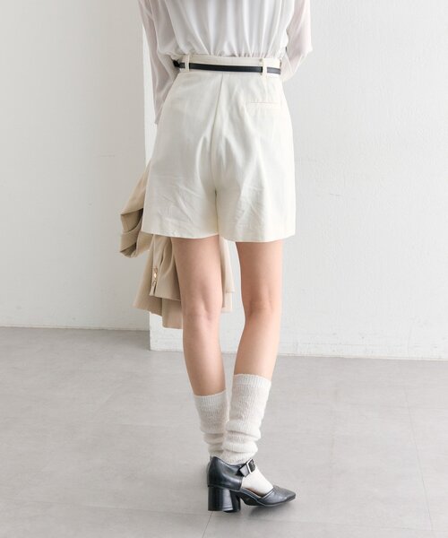 mystic(ミスティック)の「ベルト付きタックキュロット(その他パンツ・レディース・アイボリー/ブラック・1/2)」の9枚目の写真