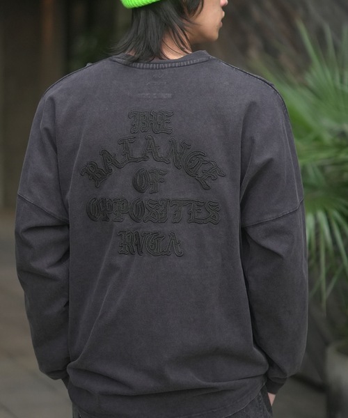 RVCA(ルーカ)の「RVCA メンズ TONE TONE OE LT ロンT 【2026年春夏モデル】/ルーカバックプリント長袖ロンT(Tシャツ/カットソー・メンズ・ホワイト/ブラック/ブラック系その他/グリーン系その他・SMALL/MEDIUM/X-LARGE/LARGE)」の3枚目の写真