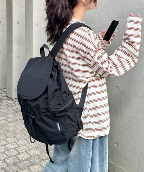 CLEA(クレア)の「ドロストナイロンバックパック(バックパック/リュック・レディース・ブラック/アイボリー/ピンク/ライトグレー・FREE)」の11枚目の写真