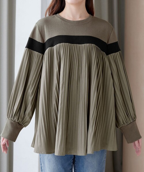 Tiaclasse（ティアクラッセ）の「配色ラインプリーツプルオーバー（Tシャツ/カットソー・レディース・カーキ/ベージュ/ブラック・FREE）」の22枚目の写真