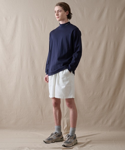Eddie Bauer(エディーバウアー)の「スムース モックネック 長袖Tシャツ(Tシャツ/カットソー・メンズ・ライトブルー/ネイビー/ブラック/杢グレー/ピンク/ホワイト・M/XXL/XL/L/S)」の15枚目の写真
