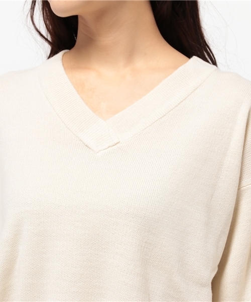 RAY CASSIN（レイカズン）の「Vネックプルオーバー（ニット/セーター・レディース・ネイビー/オフホワイト/杢グレー・FREE）」の4枚目の写真